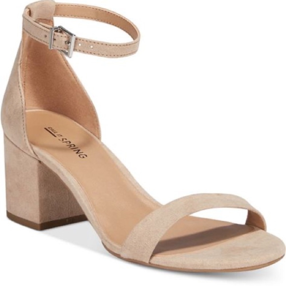 Brand new! Call It Spring Stangarone Block-Heel Sandals nude/ beige size 8.5